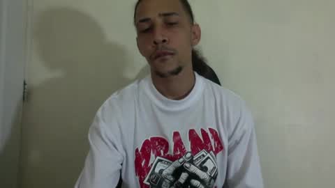 Snapshot of el_menor chatting on April 9, 2026, 3:17 am Instagram BelowAbajo online show from April 9, 2026, 3:17 am