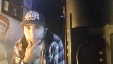Snapshot of el_mucho210 chatting on June 1, 2026, 4:31 pm el_mucho210 online show from June 1, 2026, 4:31 pm