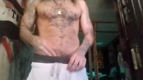 Snapshot of el_mucho210 chatting on June 7, 2026, 10:24 pm el_mucho210 online show from June 7, 2026, 10:24 pm