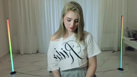 Ela online show from March 30, 2026, 9:54 am