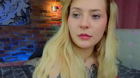 Snapshot of elainaquartzz chatting on December 10, 2024, 1:44 pm Lina online show from December 10, 2024, 1:44 pm