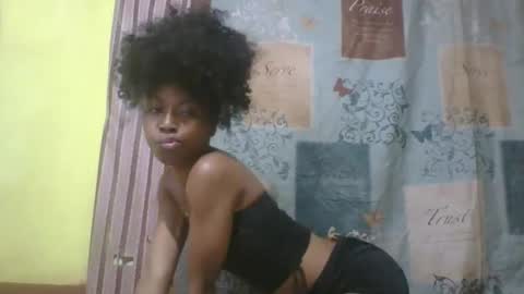 Snapshot of elalia1234 chatting on October 13, 2025, 2:33 am elalia1234 online show from October 13, 2025, 2:33 am