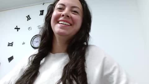 Snapshot of elamurray02 chatting on February 3, 2026, 1:27 pm elammurray online show from February 3, 2026, 1:27 pm