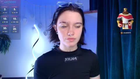 elastikiss online show from November 20, 2025, 2:34 am