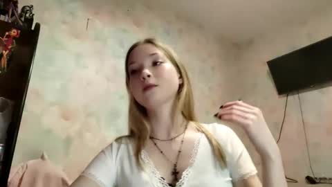 MIa online show from April 2, 2026, 11:30 am