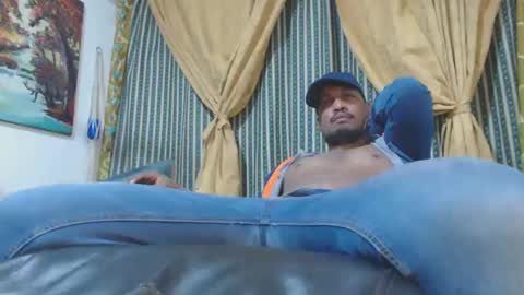 elcaballeroblack online show from October 27, 2025, 12:15 am