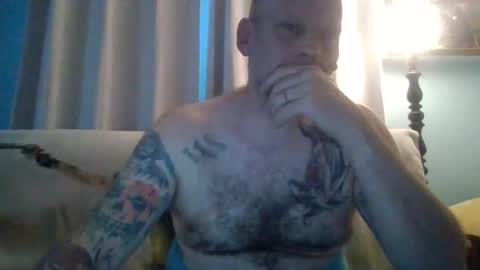 elcornio9 online show from April 14, 2026, 11:22 pm