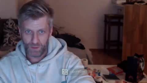 Snapshot of elculiador2207 chatting on January 15, 2025, 11:40 pm Timm online show from January 15, 2025, 11:40 pm