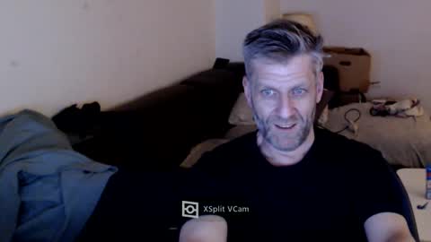 Snapshot of elculiador2207 chatting on February 22, 2025, 9:48 pm Timm online show from February 22, 2025, 9:48 pm