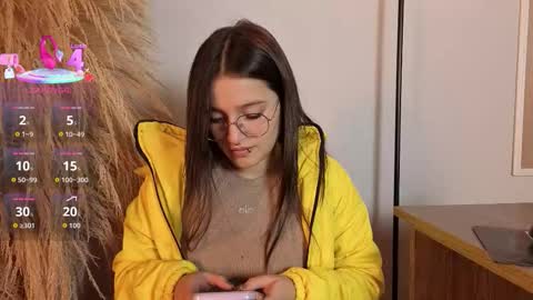 Elecktra online show from February 23, 2026, 7:44 pm