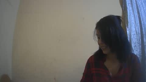 Isabella online show from September 22, 2025, 9:39 pm