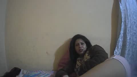 Isabella online show from September 25, 2025, 7:34 am