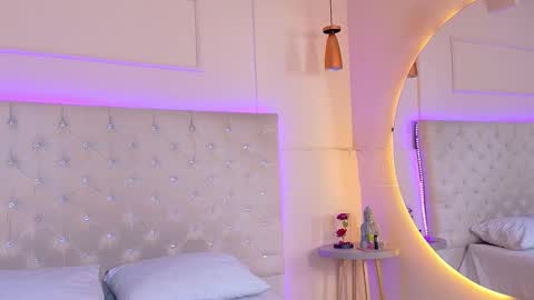 ELECTRA  online show from September 20, 2025, 7:26 pm