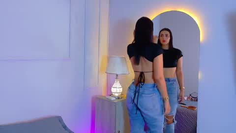 ELECTRA  online show from November 15, 2025, 7:10 pm