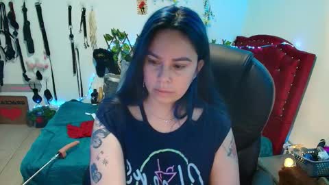 elektra online show from November 11, 2025, 8:58 am