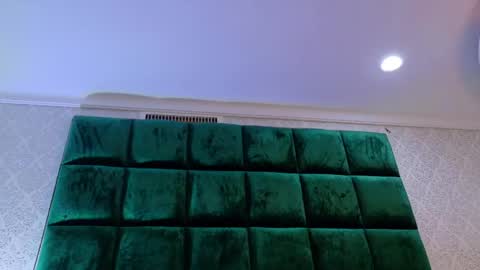 elektradoll1 online show from May 4, 2026, 12:23 pm