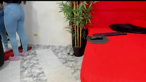 Elena  Derek online show from December 9, 2024, 12:30 pm