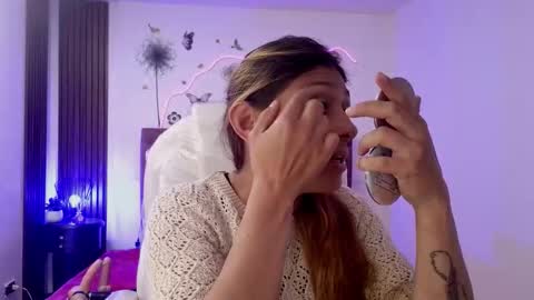 Snapshot of elena_detroya_ chatting on October 13, 2025, 12:49 pm Elena online show from October 13, 2025, 12:49 pm