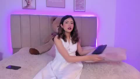 Elena online show from April 29, 2026, 3:54 am