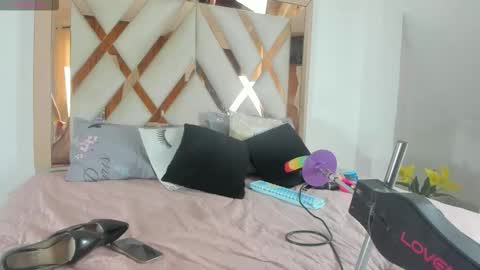 Elena online show from February 28, 2026, 7:15 pm