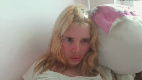 Elena online show from May 20, 2026, 2:56 pm