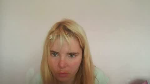 Snapshot of elenaflirt chatting on July 1, 2026, 8:16 am Elena online show from July 1, 2026, 8:16 am