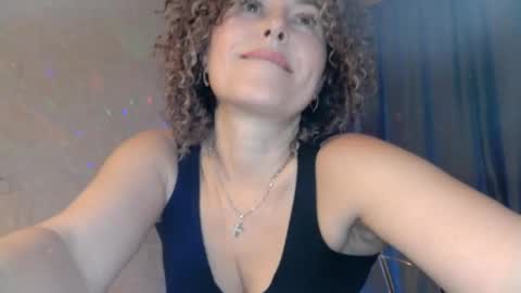 Snapshot of elenaza chatting on January 26, 2025, 5:23 pm elenaza online show from January 26, 2025, 5:23 pm