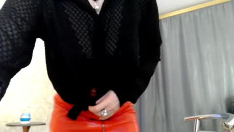 Snapshot of elenaza chatting on November 15, 2025, 1:40 pm elenaza online show from November 15, 2025, 1:40 pm