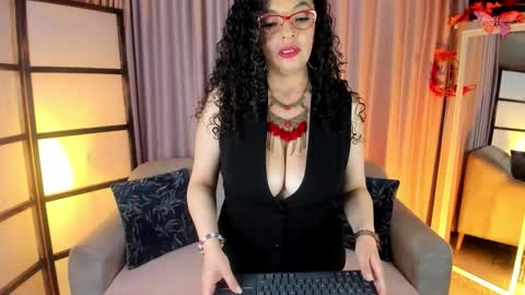 Eleonor online show from November 24, 2025, 9:03 pm