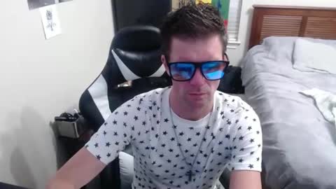 Walker online show from September 25, 2025, 3:10 am