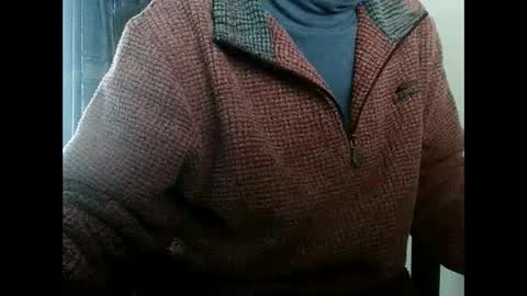 elfyonee online show from February 8, 2025, 8:42 am