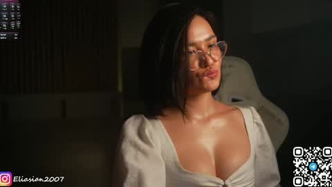 Eli  online show from April 15, 2026, 7:58 pm