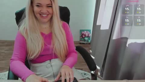 Ella online show from September 17, 2025, 5:53 am