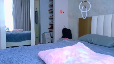 Eliana Bort online show from April 1, 2026, 10:29 pm