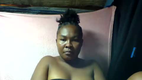 eliciline online show from April 15, 2026, 7:32 pm