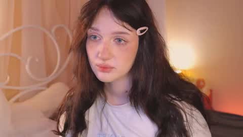 Ellie online show from October 8, 2025, 5:27 am