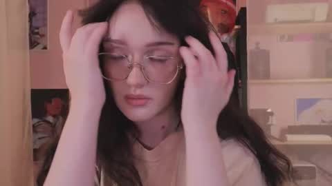 Ellie online show from October 9, 2025, 5:16 am