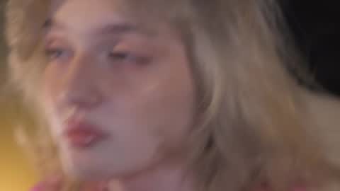 Ellie online show from April 1, 2026, 5:19 am