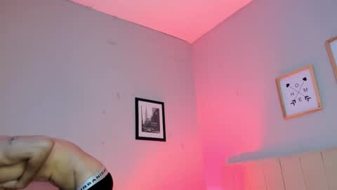 elier_jhonson1 online show from February 13, 2026, 2:02 pm