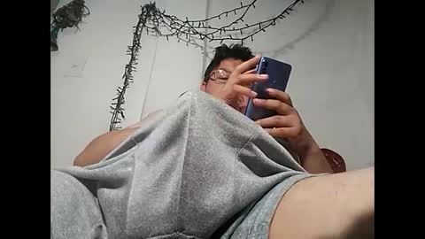 elimposstor online show from December 10, 2024, 1:33 pm