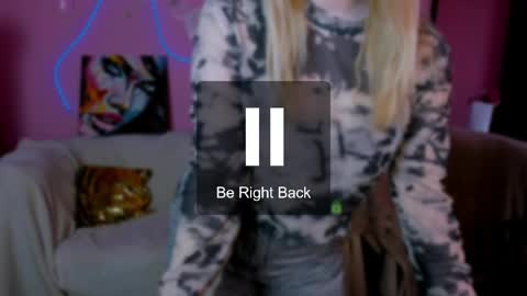 Elin online show from May 11, 2026, 4:04 pm