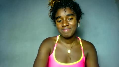 elina981 online show from March 4, 2026, 12:11 pm