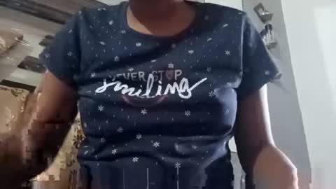 Snapshot of elina_roy03 chatting on October 10, 2025, 3:16 am elina_roy03 online show from October 10, 2025, 3:16 am