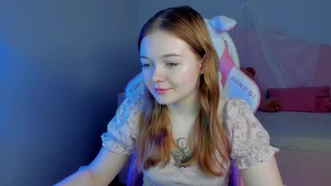 elinavale online show from March 16, 2026, 5:13 am