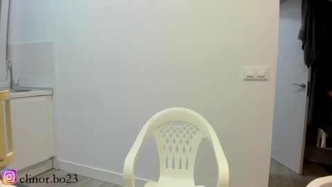 Snapshot of elinor_bo chatting on December 3, 2024, 11:11 am paula  onlyfns          online show from December 3, 2024, 11:11 am