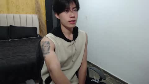 Snapshot of elio_collem chatting on December 11, 2024, 8:58 am ELIO online show from December 11, 2024, 8:58 am