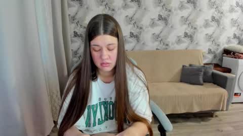 Snapshot of elisa_kollin chatting on October 8, 2025, 11:41 am Aletta Oushen online show from October 8, 2025, 11:41 am