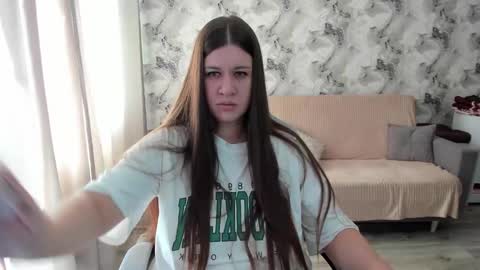 Snapshot of elisa_kollin chatting on October 14, 2025, 6:58 am Aletta Oushen online show from October 14, 2025, 6:58 am