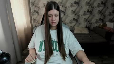 Aletta Oushen online show from April 7, 2026, 10:48 am