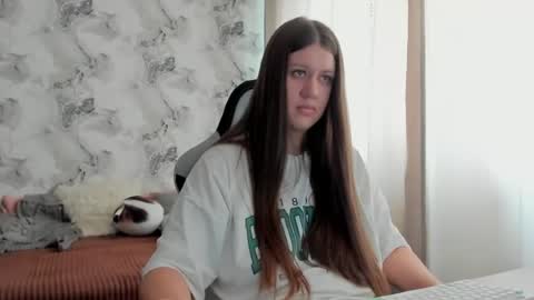 Snapshot of elisa_kollin chatting on June 26, 2026, 9:57 am Aletta Oushen online show from June 26, 2026, 9:57 am